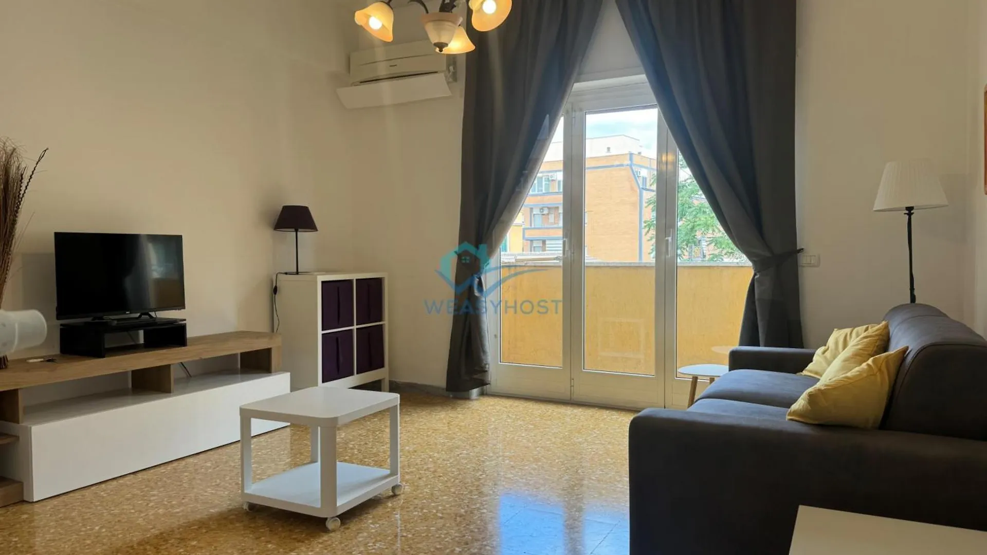 Typical Grandma'S Roman Apartment 0*, Rome Italy